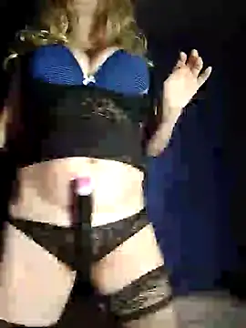 Snapshot of FameLara chatting on 01-23-25, 04:30 FameLara online show from 01-23-25, 04:30