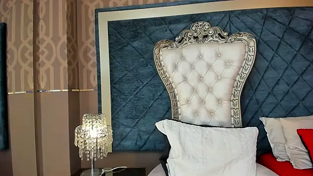 Janna Rousse  online show from 10-29-25, 11:45