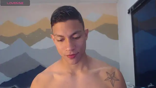 Snapshot of aalan_foxter chatting on 03-01-25, 03:43 aalan foxter online show from 03-01-25, 03:43