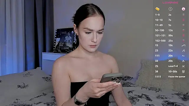 Snapshot of _RocketWay_ chatting on 02-19-25, 07:27 RocketWay online show from 02-19-25, 07:27