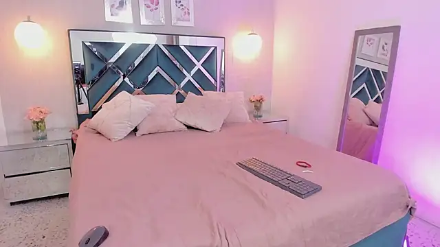 Snapshot of Miakhalifa_7 chatting on 02-07-25, 11:34 Miakhalifa 7 online show from 02-07-25, 11:34