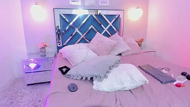 Snapshot of Miakhalifa_7 chatting on 02-22-25, 02:41 Miakhalifa 7 online show from 02-22-25, 02:41