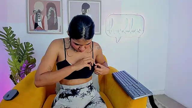 Snapshot of Miakhalifa_7 chatting on 09-11-25, 03:39 Miakhalifa 7 online show from 09-11-25, 03:39