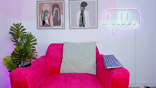 Snapshot of Miakhalifa_7 chatting on 09-22-25, 03:41 Miakhalifa 7 online show from 09-22-25, 03:41