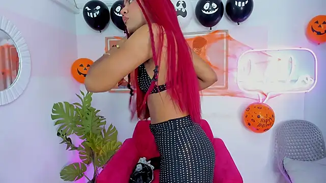 Snapshot of Miakhalifa_7 chatting on 10-31-25, 03:51 Miakhalifa 7 online show from 10-31-25, 03:51