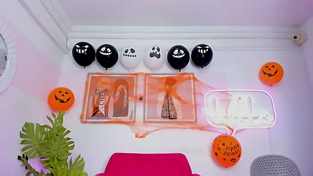 Snapshot of Miakhalifa_7 chatting on 11-02-25, 03:42 Miakhalifa 7 online show from 11-02-25, 03:42