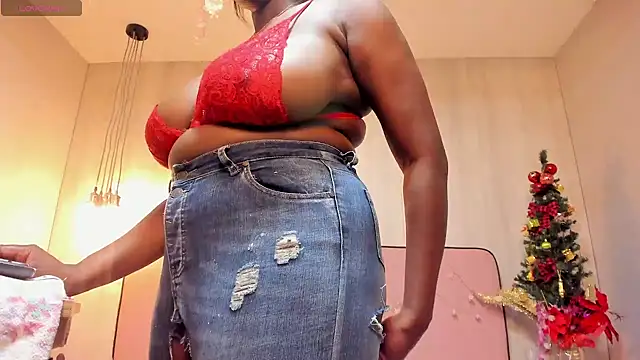 ShairaCoxx online show from 12-23-24, 01:13