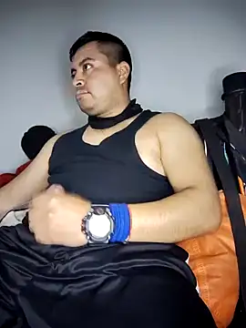 Snapshot of Potro23hotzen chatting on 02-02-25, 10:28 Potro23hotzen online show from 02-02-25, 10:28