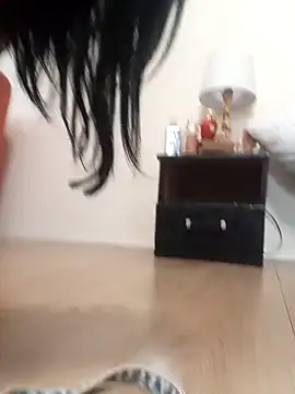 Snapshot of GiseleReine chatting on 02-10-25, 03:42 GiseleReine online show from 02-10-25, 03:42