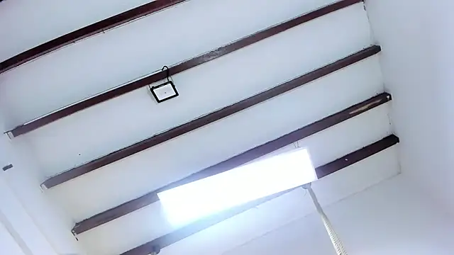 Oriana Guzman online show from 02-12-25, 03:49