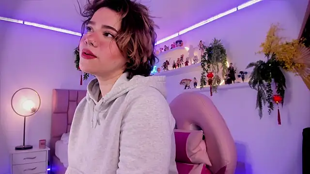 albaismynameX online show from 02-13-25, 12:11