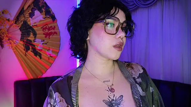 albaismynameX online show from 09-15-25, 12:05