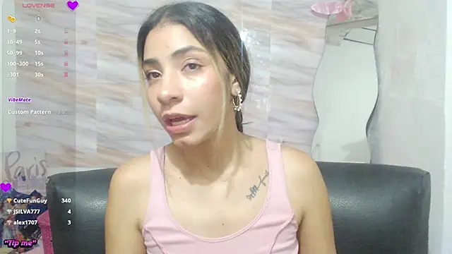 Snapshot of mariana_190 chatting on 12-25-24, 12:59 mariana 190 online show from 12-25-24, 12:59