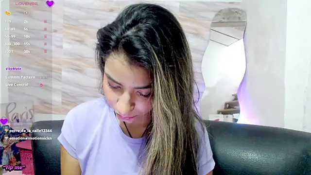 Snapshot of mariana_190 chatting on 01-24-25, 08:00 mariana 190 online show from 01-24-25, 08:00