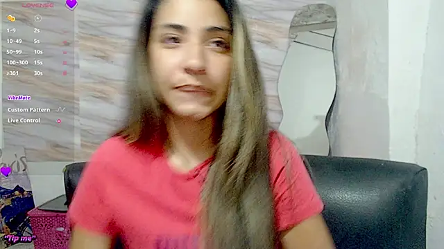 Snapshot of mariana_190 chatting on 02-12-25, 03:40 mariana 190 online show from 02-12-25, 03:40