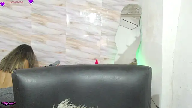 Snapshot of mariana_190 chatting on 03-19-25, 08:12 mariana 190 online show from 03-19-25, 08:12