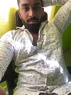 Handsomehunk 4U online show from 12-10-24, 05:39