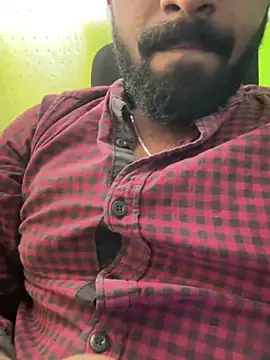 Handsomehunk 4U online show from 12-16-24, 09:35