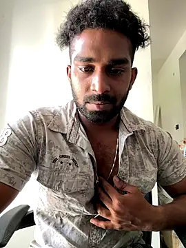 Handsomehunk 4U online show from 09-26-25, 06:28