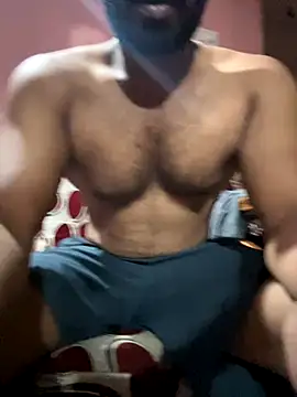 Handsomehunk 4U online show from 11-30-25, 04:55