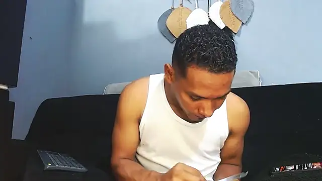 Grandeygruesa1 online show from 11-10-25, 06:12