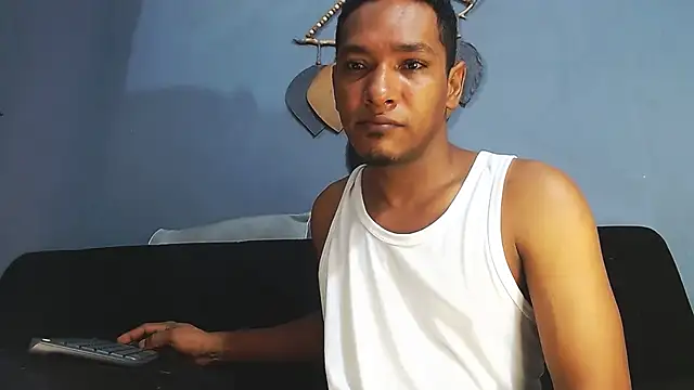 Grandeygruesa1 online show from 04-13-26, 08:03