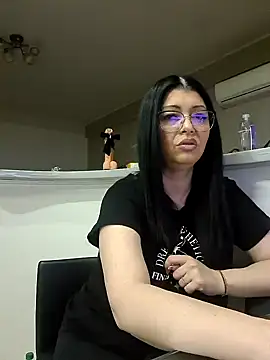 Snapshot of Milf_Abigail chatting on 01-25-25, 02:47 Milf Abigail online show from 01-25-25, 02:47