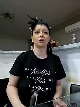 Snapshot of Milf_Abigail chatting on 01-27-25, 03:39 Milf Abigail online show from 01-27-25, 03:39