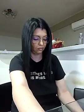 Snapshot of Milf_Abigail chatting on 01-28-25, 12:05 Milf Abigail online show from 01-28-25, 12:05