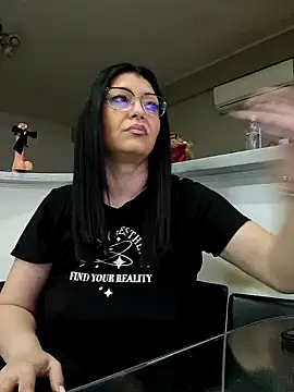 Snapshot of Milf_Abigail chatting on 01-30-25, 05:52 Milf Abigail online show from 01-30-25, 05:52