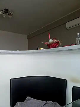 Snapshot of Milf_Abigail chatting on 02-04-25, 07:40 Milf Abigail online show from 02-04-25, 07:40