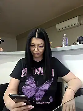 Snapshot of Milf_Abigail chatting on 02-06-25, 05:35 Milf Abigail online show from 02-06-25, 05:35