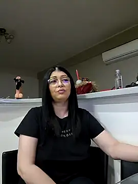 Snapshot of Milf_Abigail chatting on 02-10-25, 02:41 Milf Abigail online show from 02-10-25, 02:41