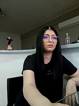 Snapshot of Milf_Abigail chatting on 02-10-25, 05:47 Milf Abigail online show from 02-10-25, 05:47