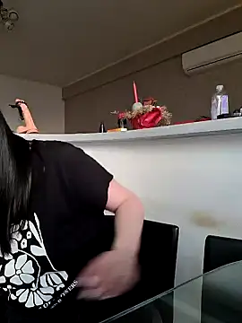 Snapshot of Milf_Abigail chatting on 02-11-25, 07:23 Milf Abigail online show from 02-11-25, 07:23