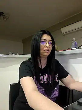 Snapshot of Milf_Abigail chatting on 02-15-25, 04:56 Milf Abigail online show from 02-15-25, 04:56