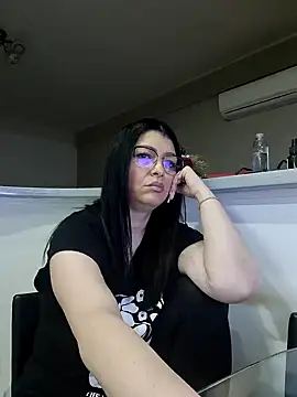 Snapshot of Milf_Abigail chatting on 02-20-25, 02:40 Milf Abigail online show from 02-20-25, 02:40