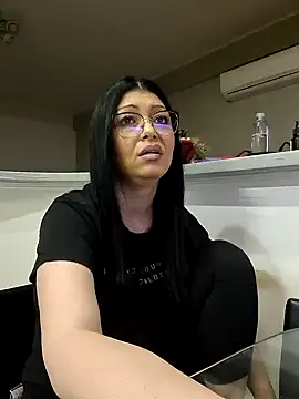 Snapshot of Milf_Abigail chatting on 02-23-25, 02:51 Milf Abigail online show from 02-23-25, 02:51