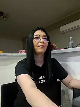 Snapshot of Milf_Abigail chatting on 02-25-25, 02:14 Milf Abigail online show from 02-25-25, 02:14