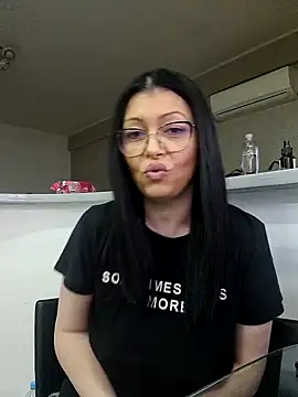 Snapshot of Milf_Abigail chatting on 02-25-25, 05:19 Milf Abigail online show from 02-25-25, 05:19