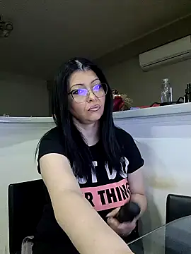 Snapshot of Milf_Abigail chatting on 03-05-25, 01:10 Milf Abigail online show from 03-05-25, 01:10