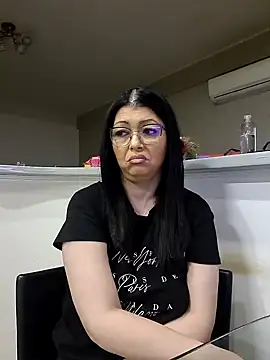 Snapshot of Milf_Abigail chatting on 03-06-25, 02:41 Milf Abigail online show from 03-06-25, 02:41