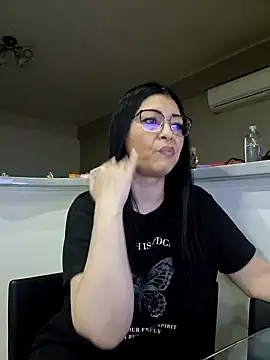 Snapshot of Milf_Abigail chatting on 03-14-25, 04:21 Milf Abigail online show from 03-14-25, 04:21