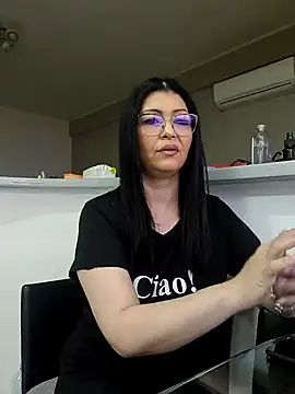 Snapshot of Milf_Abigail chatting on 03-15-25, 04:57 Milf Abigail online show from 03-15-25, 04:57