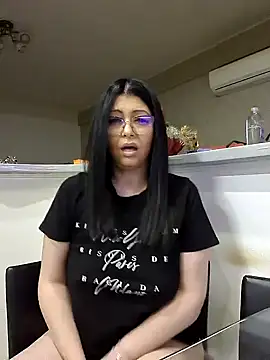 Snapshot of Milf_Abigail chatting on 03-16-25, 01:17 Milf Abigail online show from 03-16-25, 01:17