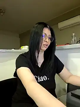 Snapshot of Milf_Abigail chatting on 03-22-25, 01:32 Milf Abigail online show from 03-22-25, 01:32