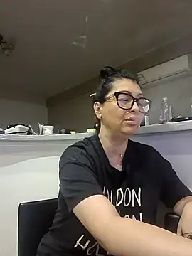 Snapshot of Milf_Abigail chatting on 09-20-25, 03:29 Milf Abigail online show from 09-20-25, 03:29