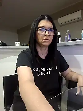 Snapshot of Milf_Abigail chatting on 09-26-25, 12:58 Milf Abigail online show from 09-26-25, 12:58