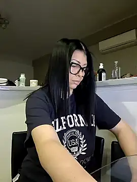 Snapshot of Milf_Abigail chatting on 09-29-25, 01:22 Milf Abigail online show from 09-29-25, 01:22