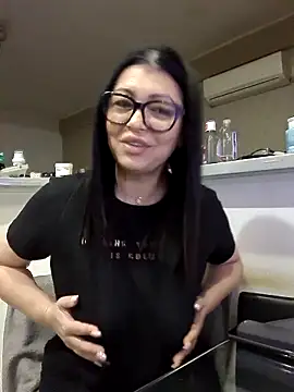 Snapshot of Milf_Abigail chatting on 10-16-25, 12:22 Milf Abigail online show from 10-16-25, 12:22